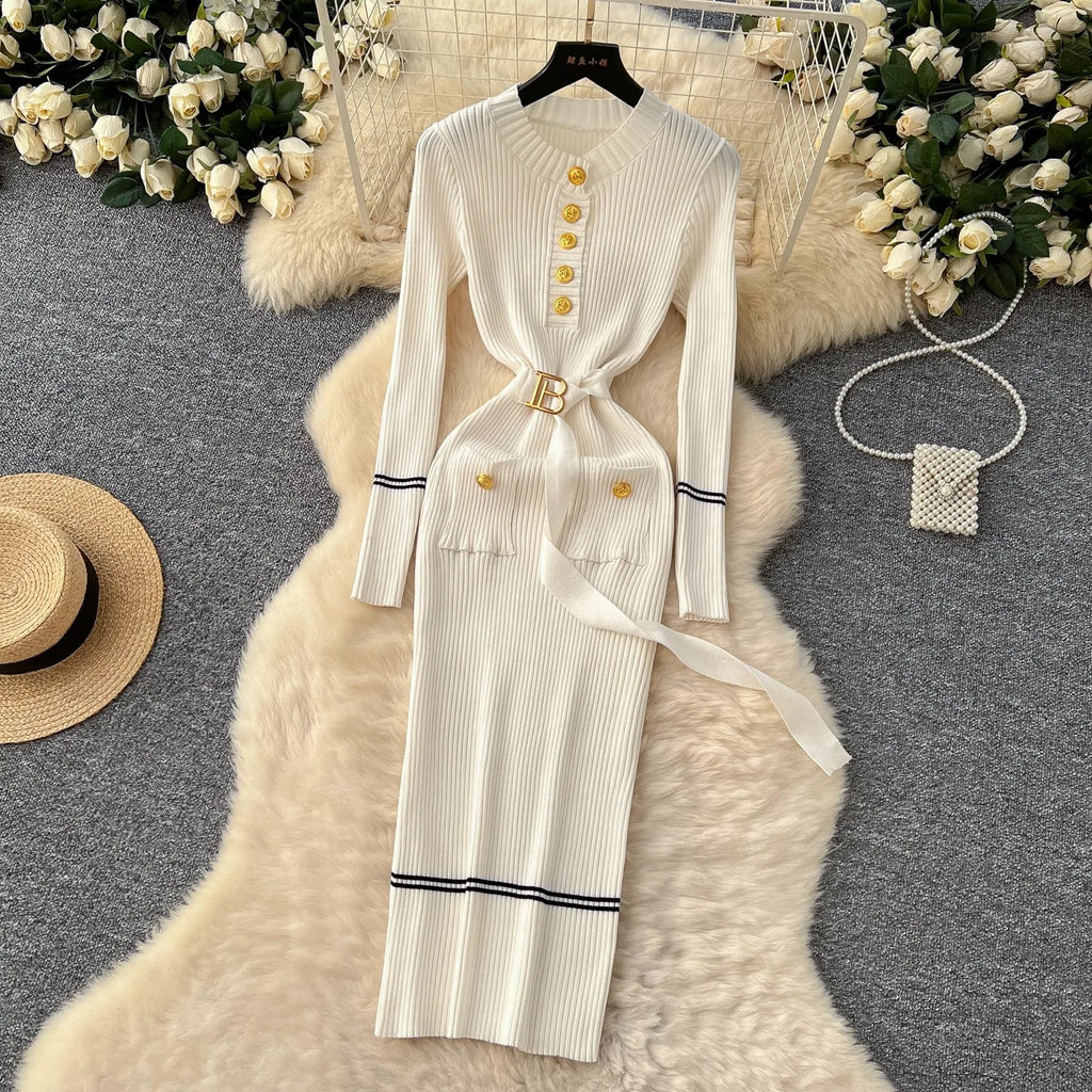 Robe Tricot Chic Ceinture Métallique